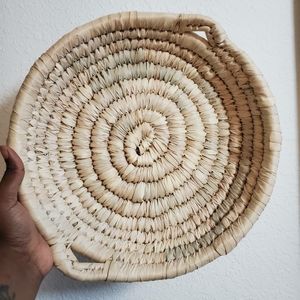 Woven basket tray with handles